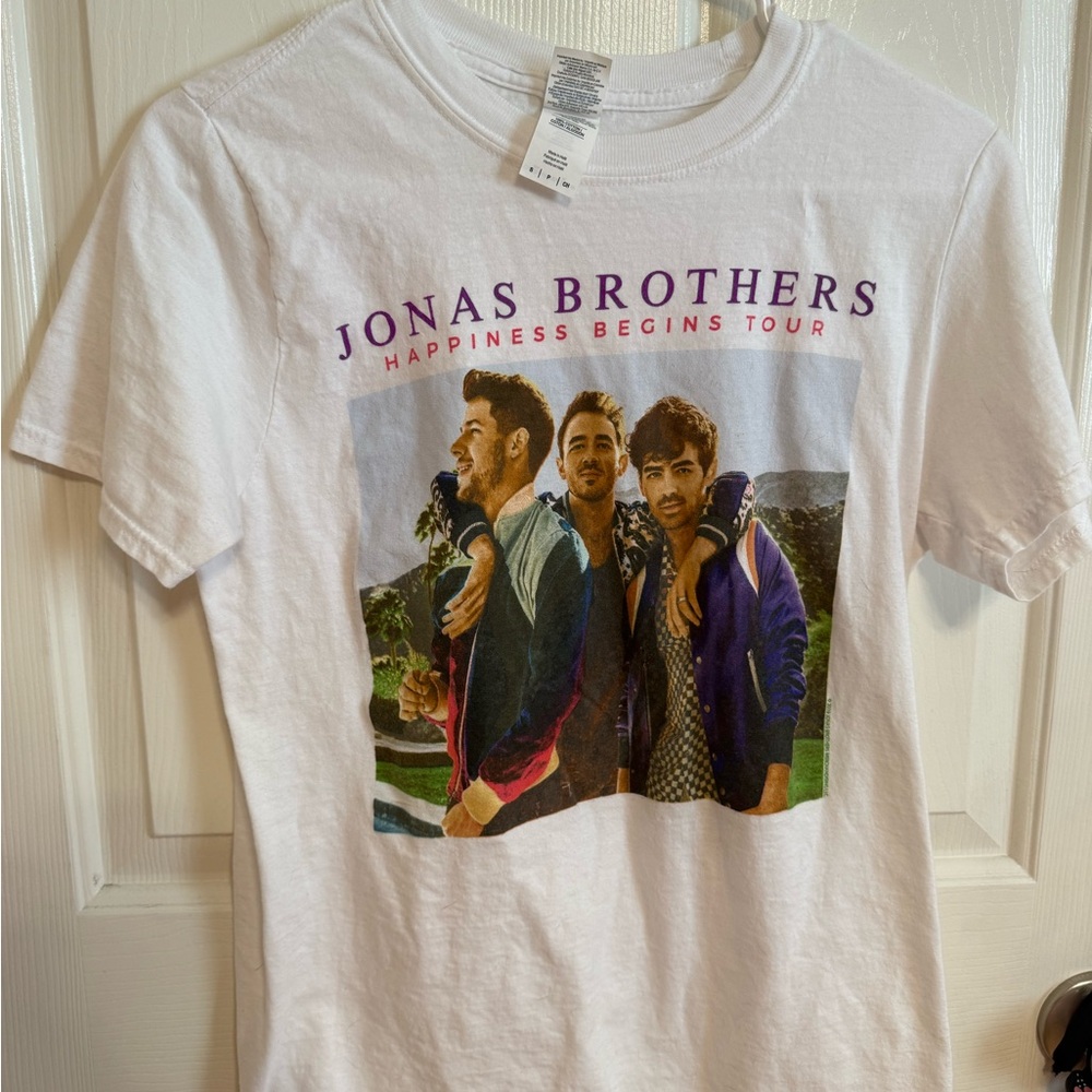 Jonas Brothers TEE from tour !!